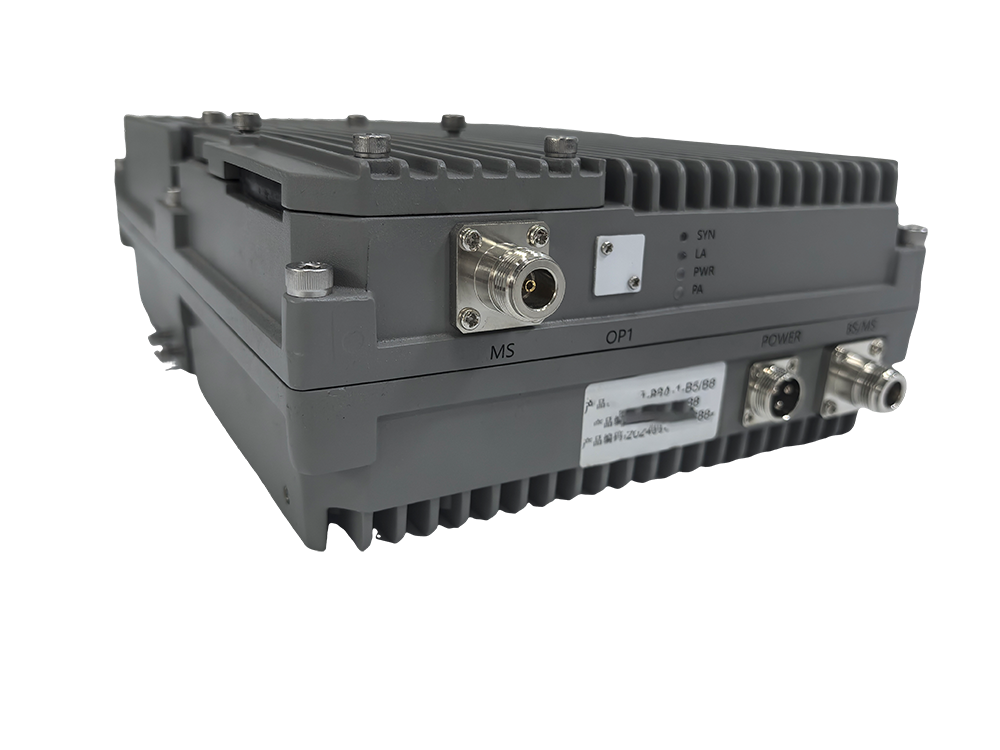  东源三频手机信号接收器2000㎡